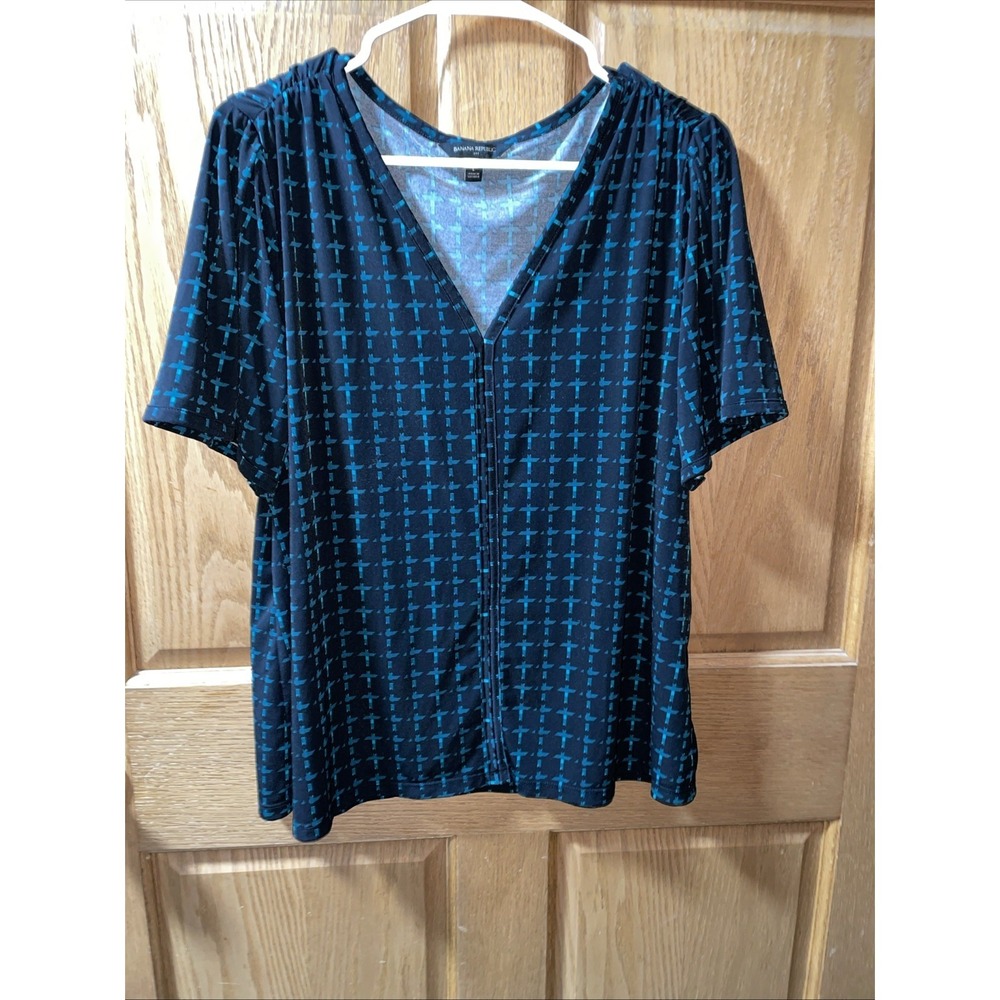 Banana Republic  V-Neck Blouse Women's Size L  Black With Green Print